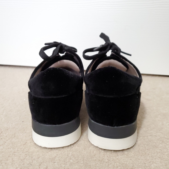 Naturalizer Jimi black velvet lace up sneakers shoes 6 padded white rubber sole - Picture 7 of 14